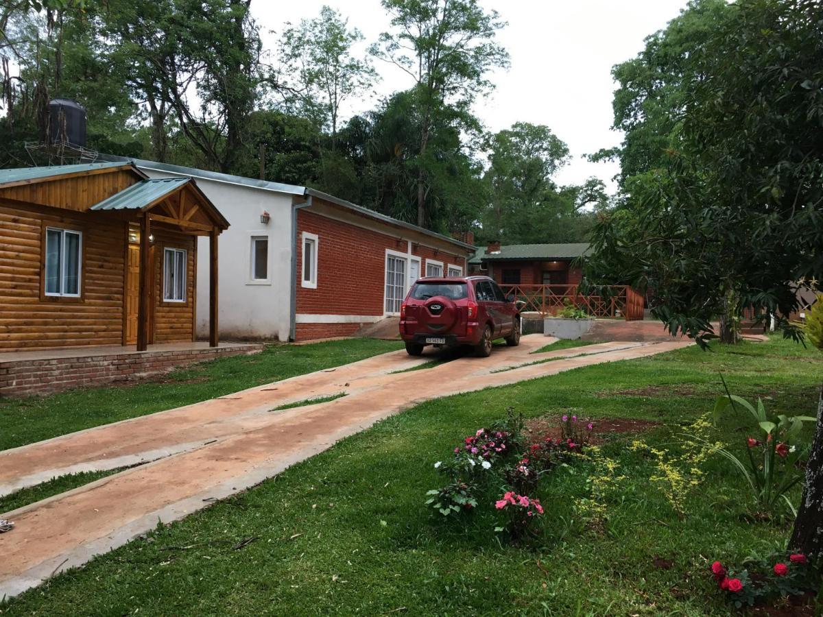 Posada Enki Hotel Puerto Iguazu Exterior photo