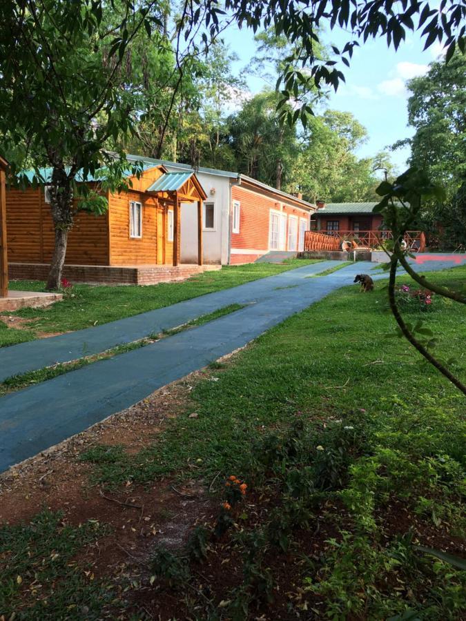 Posada Enki Hotel Puerto Iguazu Exterior photo