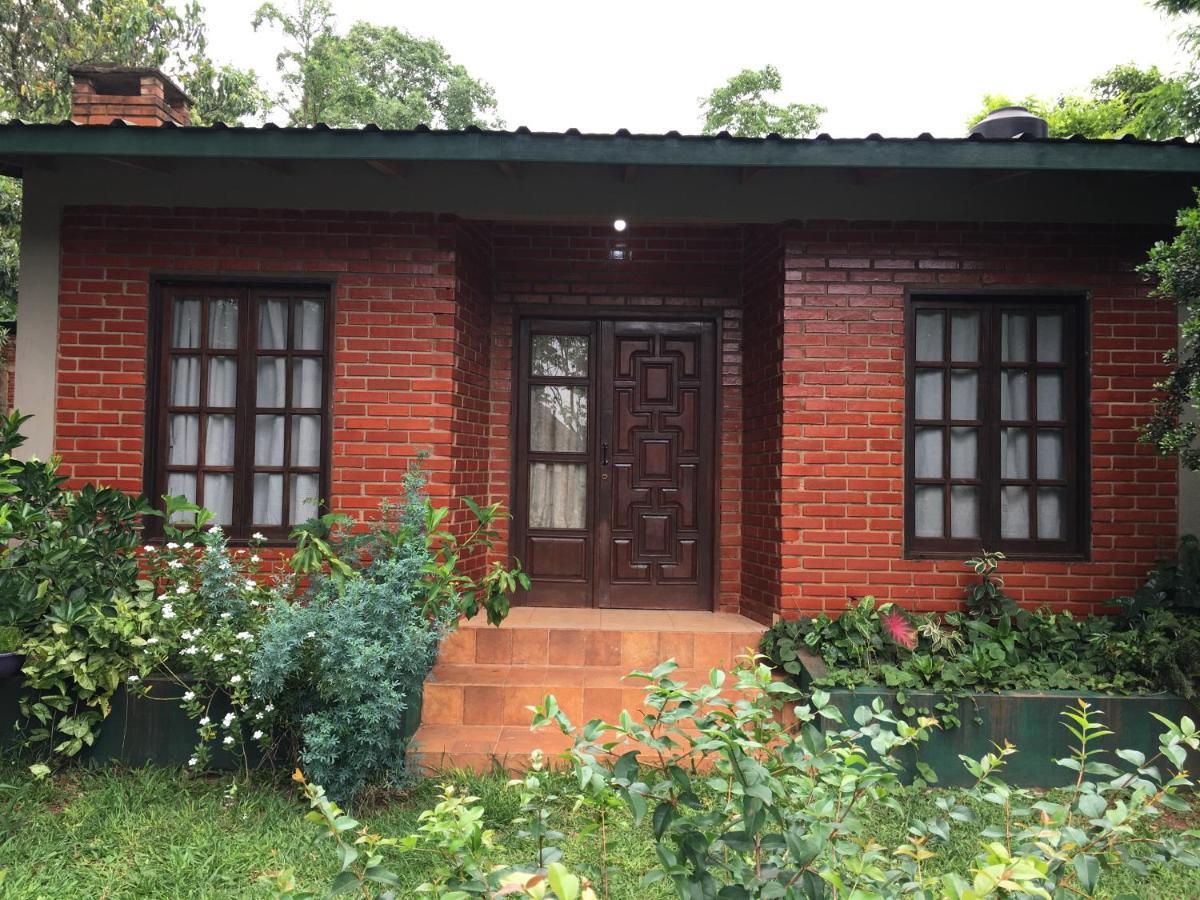 Posada Enki Hotel Puerto Iguazu Exterior photo